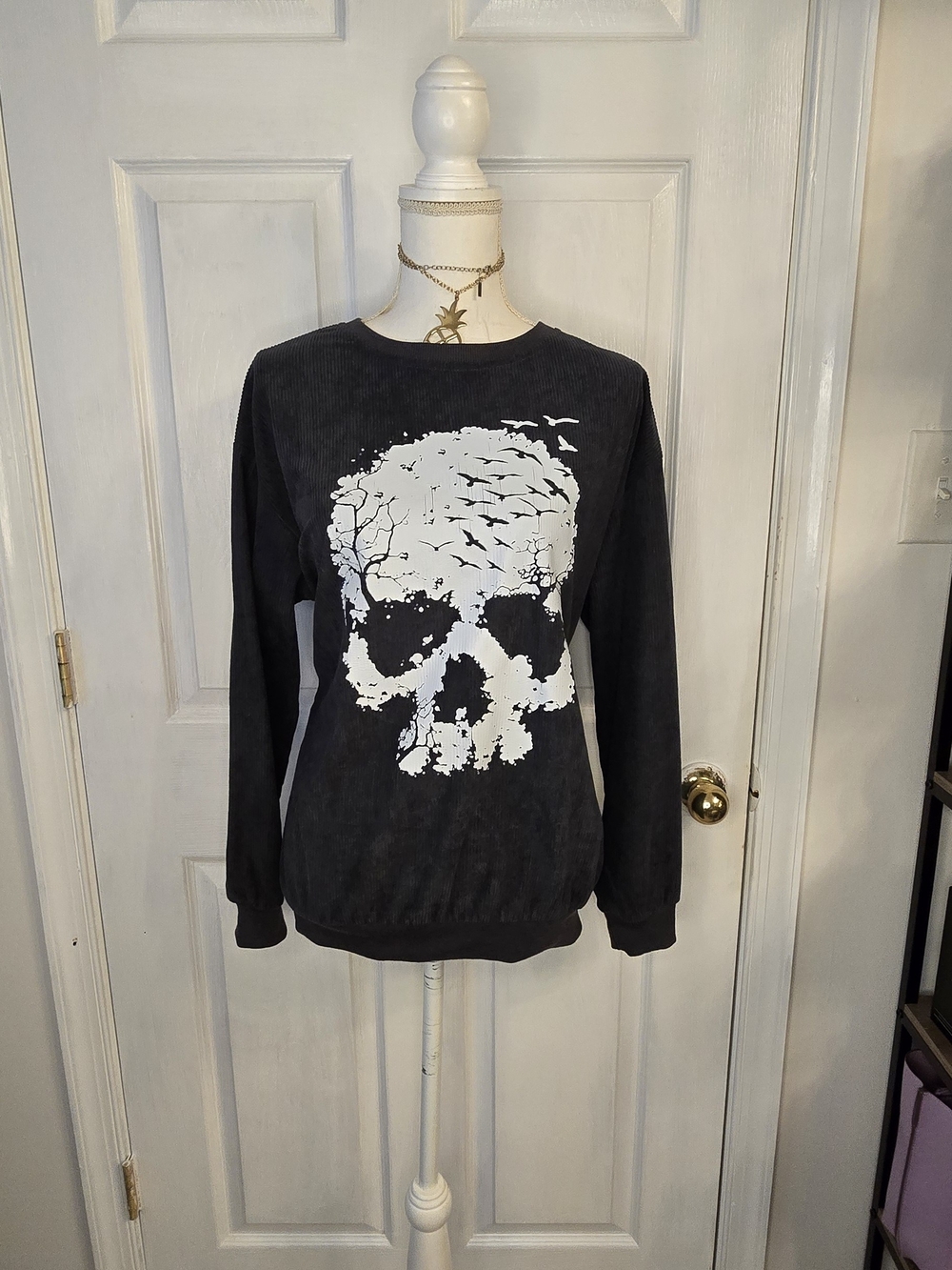 Gray Crewneck Corduroy Sweater White Skull Graphic Halloween Spooky Scary Medium